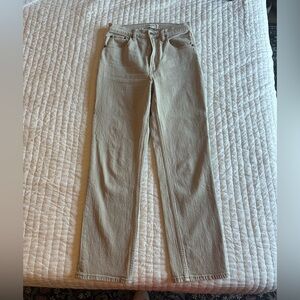 Abercrombie & Fitch Ultra High Rise Ankle Straight Jean in beige